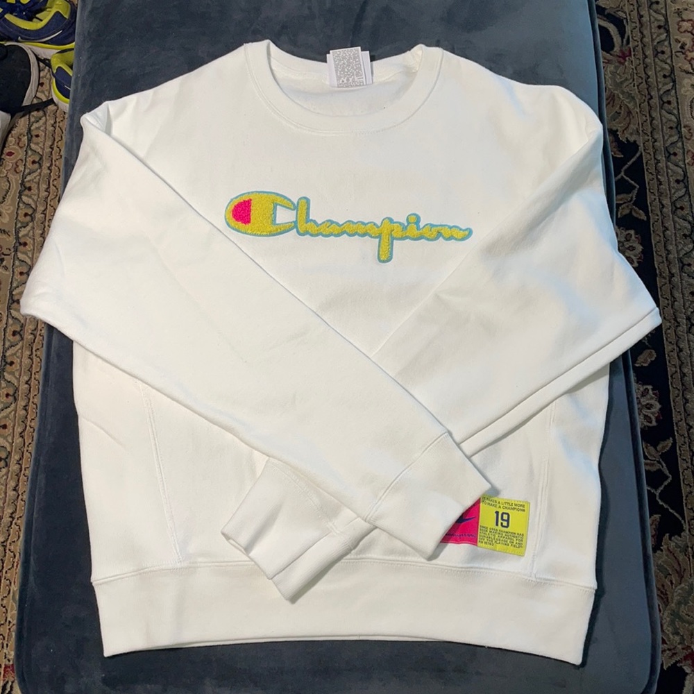 Champion Crewneck Pullover